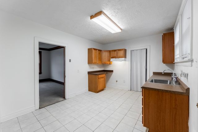 6758 S Campbell Avenue 2, Chicago, IL 60629