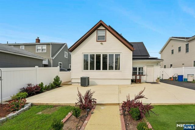 158 Charlton Avenue, Lodi, NJ 07644