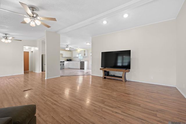 35428 Mcdaniel Rd, Geismar, LA 70734