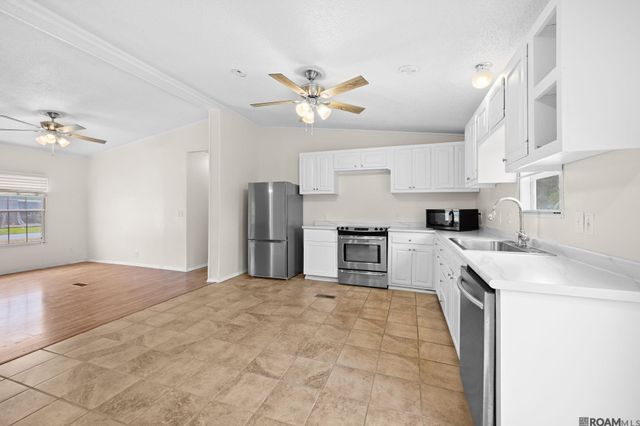 35428 Mcdaniel Rd, Geismar, LA 70734