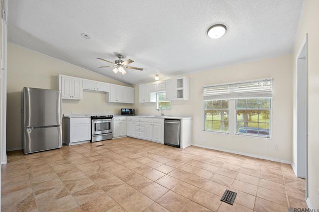 35428 Mcdaniel Rd, Geismar, LA 70734