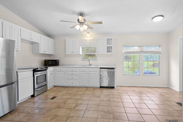 35428 Mcdaniel Rd, Geismar, LA 70734