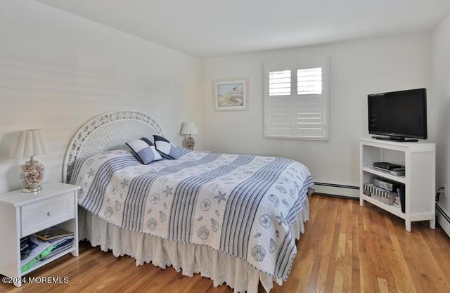 305 Baltimore Avenue, Point Pleasant Beach, NJ 08742