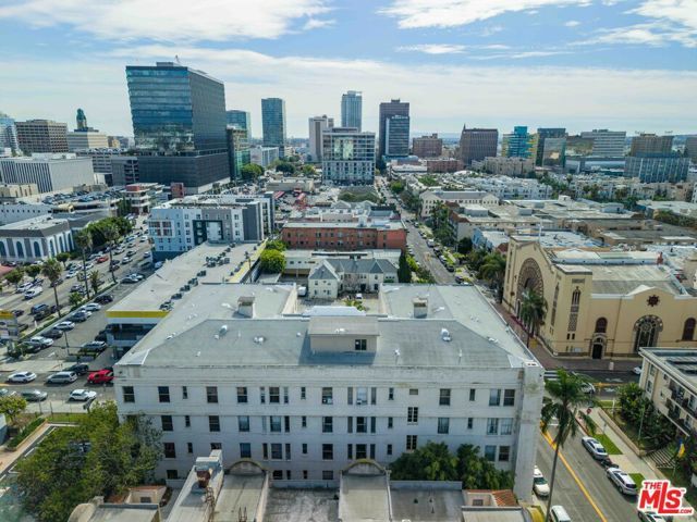 3333 W 4th Street, Los Angeles, CA 90020