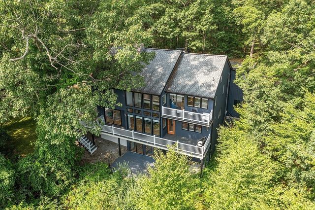 7 Birch Hill Road, Pepperell, MA 01463