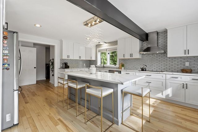 7 Birch Hill Road, Pepperell, MA 01463