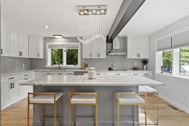 7 Birch Hill Road, Pepperell, MA 01463