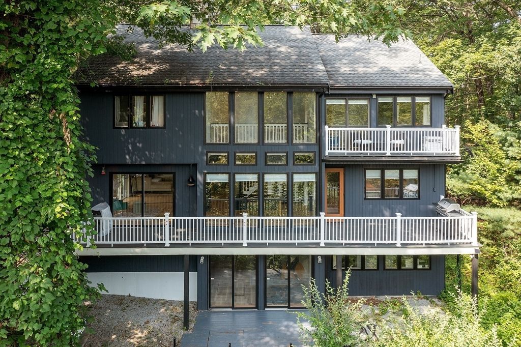 7 Birch Hill Road, Pepperell, MA 01463