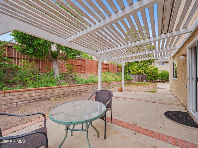 612 Azalea Street, Thousand Oaks, CA 91360