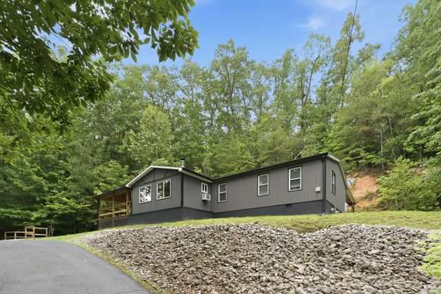 14656 Highway 438, W, Linden, TN 37096
