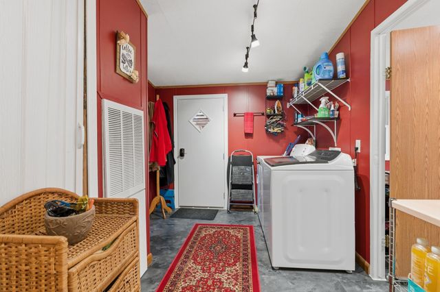 14656 Highway 438, W, Linden, TN 37096