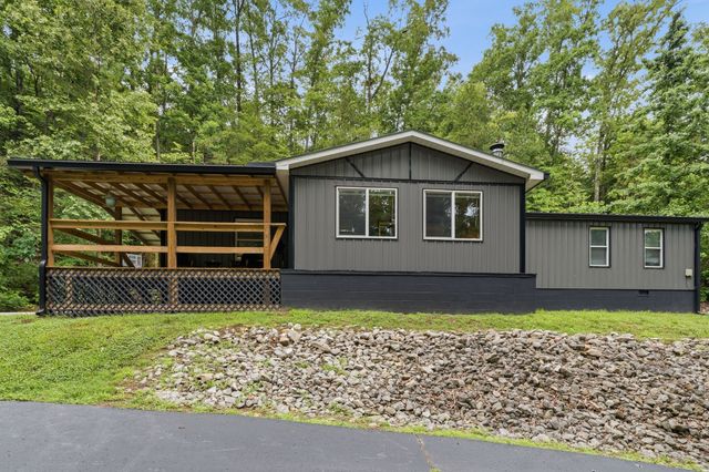 14656 Highway 438, W, Linden, TN 37096