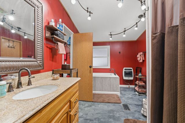14656 Highway 438, W, Linden, TN 37096