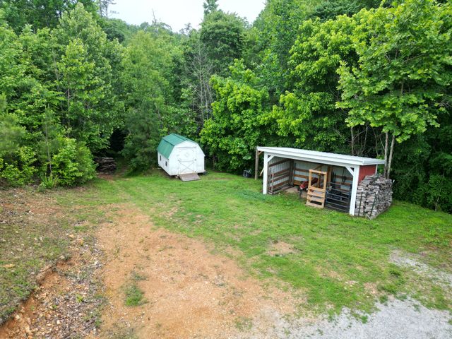 14656 Highway 438, W, Linden, TN 37096