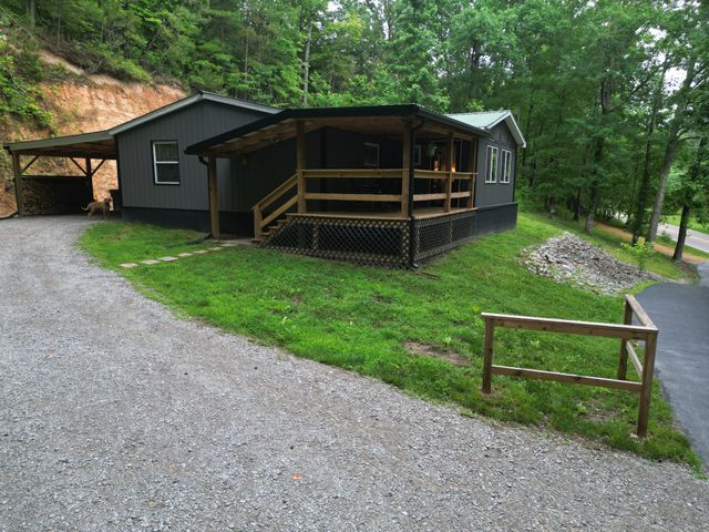 14656 Highway 438, W, Linden, TN 37096