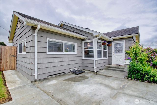 1232 S 18th Street, Mount Vernon, WA 98274