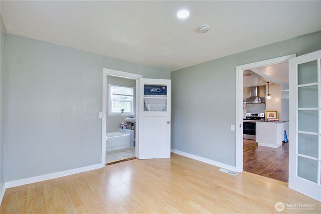 1232 S 18th Street, Mount Vernon, WA 98274