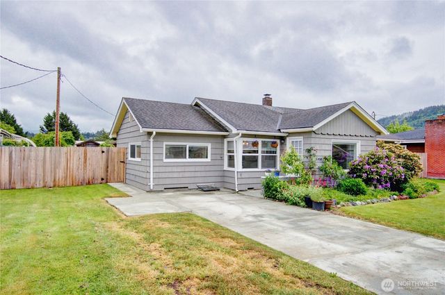1232 S 18th Street, Mount Vernon, WA 98274