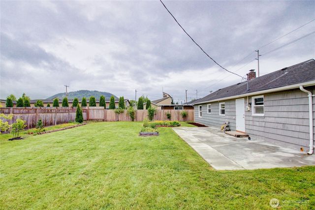 1232 S 18th Street, Mount Vernon, WA 98274