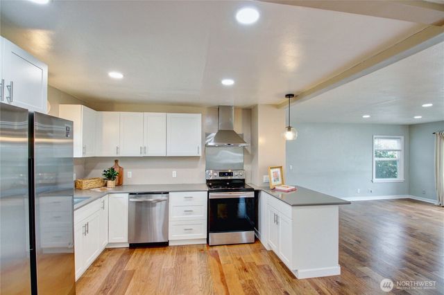 1232 S 18th Street, Mount Vernon, WA 98274