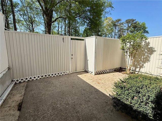 7344 Cardigan Circle, Atlanta, GA 30328