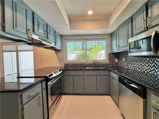 7344 Cardigan Circle, Atlanta, GA 30328