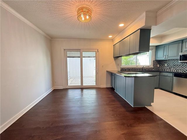 7344 Cardigan Circle, Atlanta, GA 30328