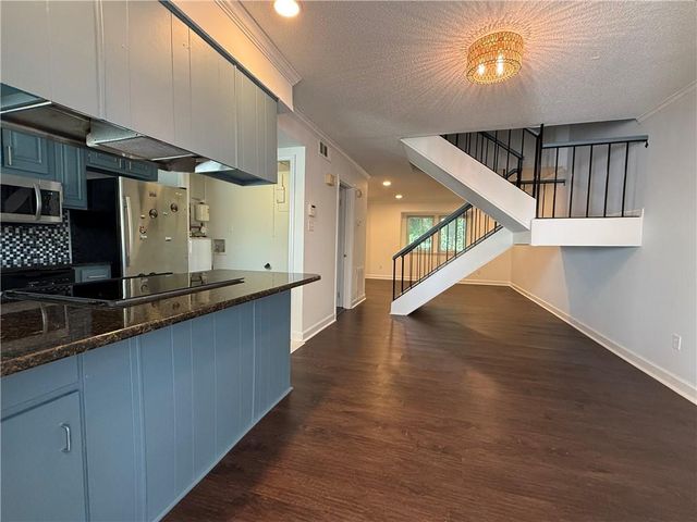 7344 Cardigan Circle, Atlanta, GA 30328