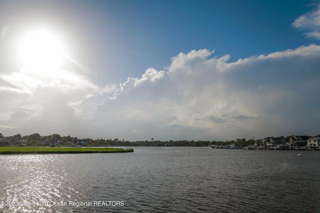 239 Beachfront 1, Manasquan, NJ 08736