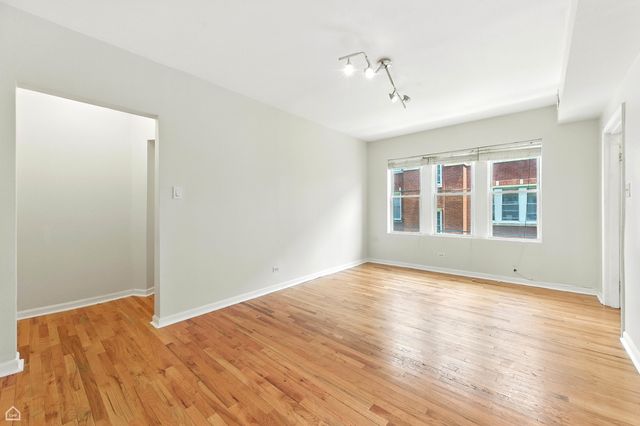 1301 E 71st Place 3S, Chicago, IL 60619
