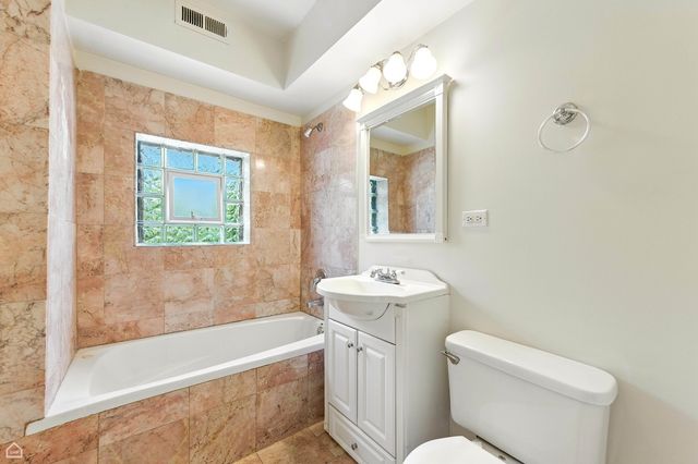 1301 E 71st Place 3S, Chicago, IL 60619