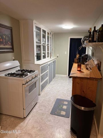 34 Leonard Street, Mechanicville, NY 12118