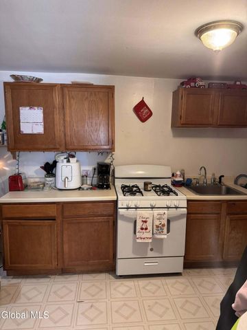 34 Leonard Street, Mechanicville, NY 12118