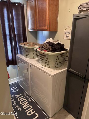 34 Leonard Street, Mechanicville, NY 12118