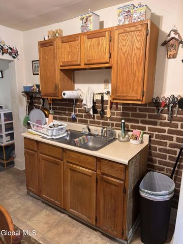 34 Leonard Street, Mechanicville, NY 12118