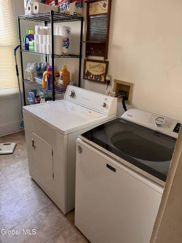 34 Leonard Street, Mechanicville, NY 12118