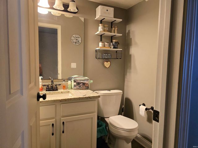 575 MESA Drive, Russiaville, IN 46979