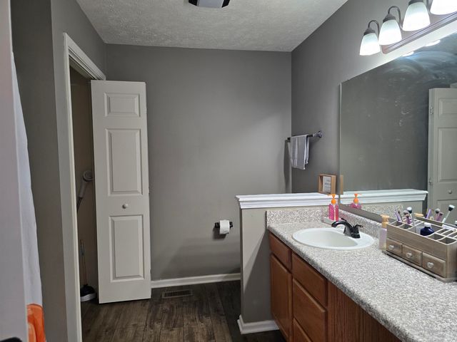 575 MESA Drive, Russiaville, IN 46979