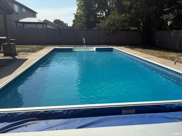 575 MESA Drive, Russiaville, IN 46979