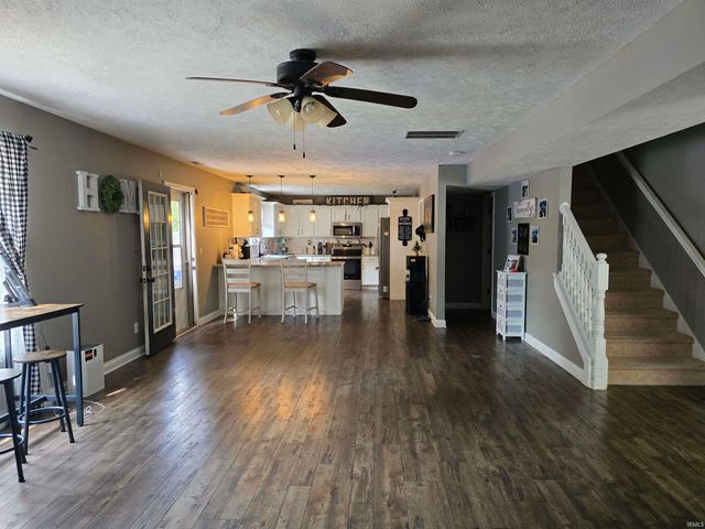 575 MESA Drive, Russiaville, IN 46979