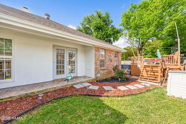 107 Village Green Drive, Youngsville, LA 70592