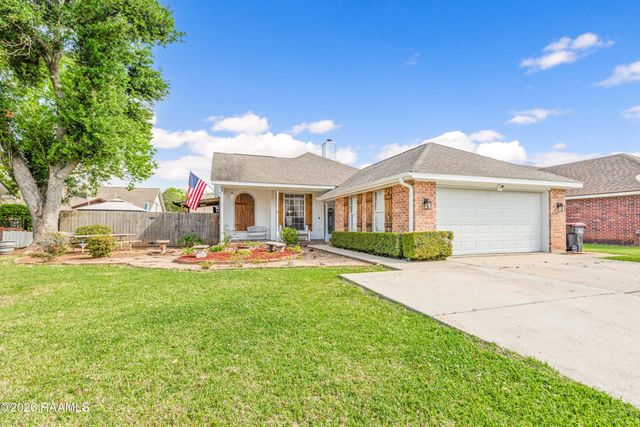 107 Village Green Drive, Youngsville, LA 70592