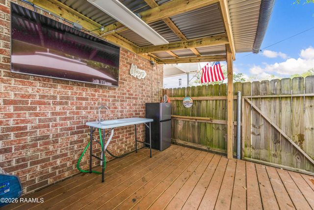 107 Village Green Drive, Youngsville, LA 70592