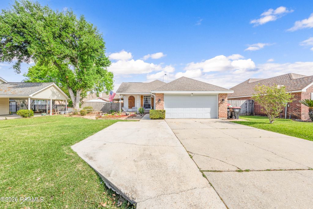 107 Village Green Drive, Youngsville, LA 70592