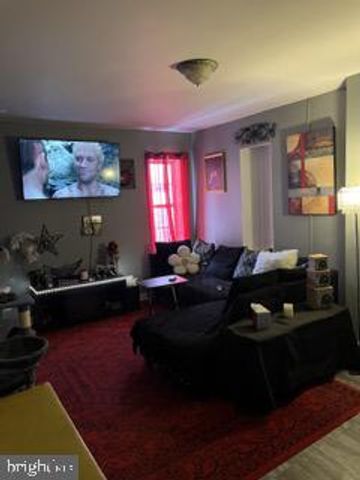 1353 VERNON ST, Harrisburg, PA 17104