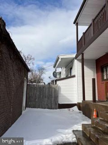 1353 VERNON ST, Harrisburg, PA 17104