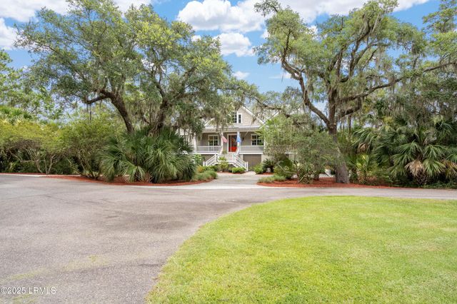 10 Woodstork Landing, Okatie, SC 29909