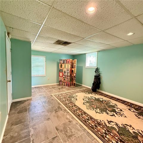 7 River Oaks Drive, Greenville, SC 29611