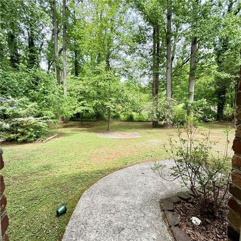 7 River Oaks Drive, Greenville, SC 29611