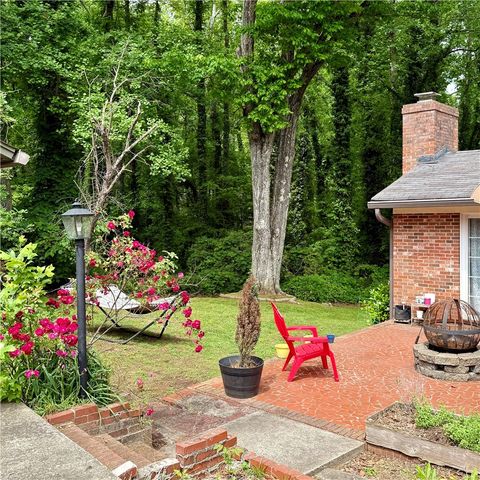 7 River Oaks Drive, Greenville, SC 29611